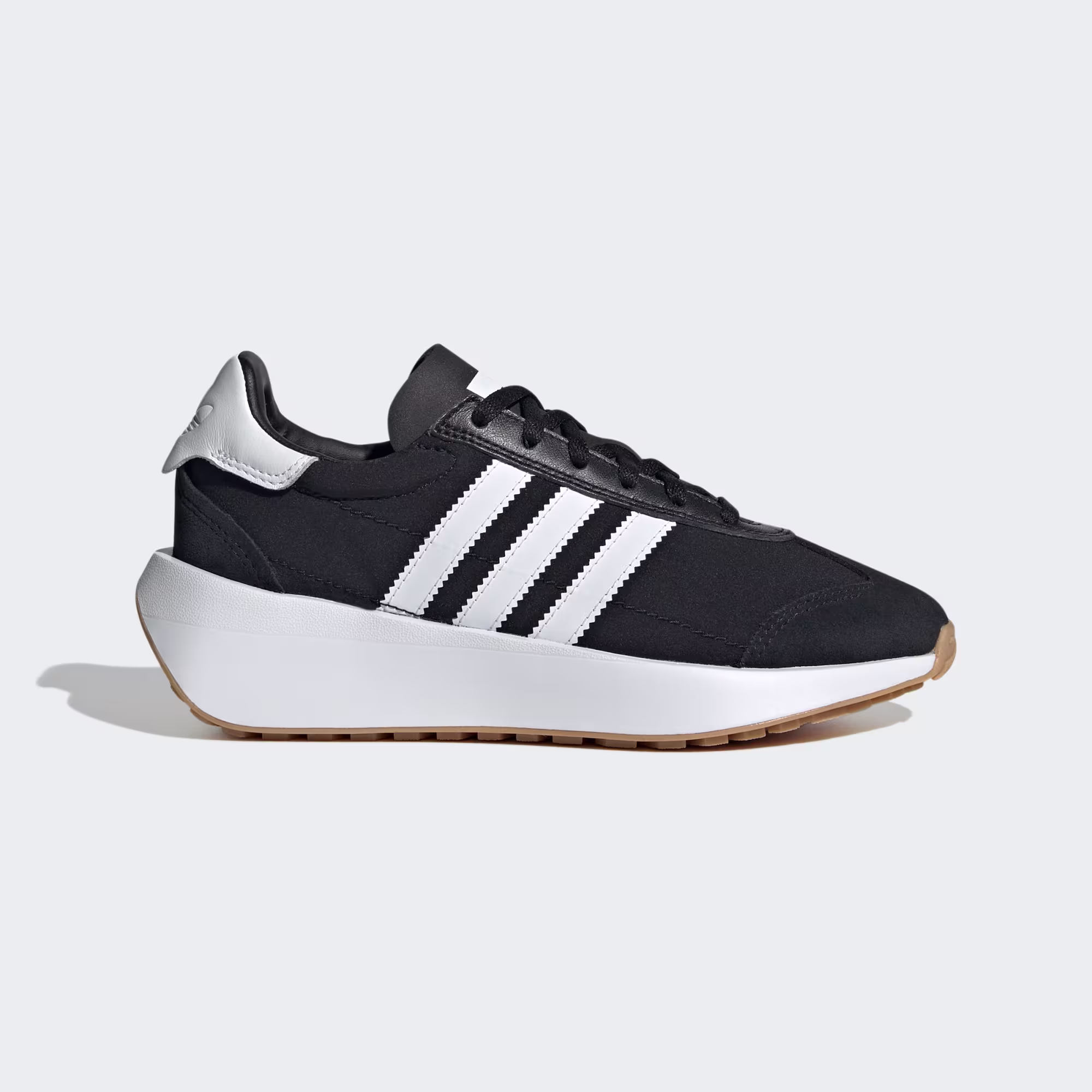 thumbnail image 1 of Tenis Adidas Country XLG Niños Negro de Cuero Escolar Resistente, 1 of 5