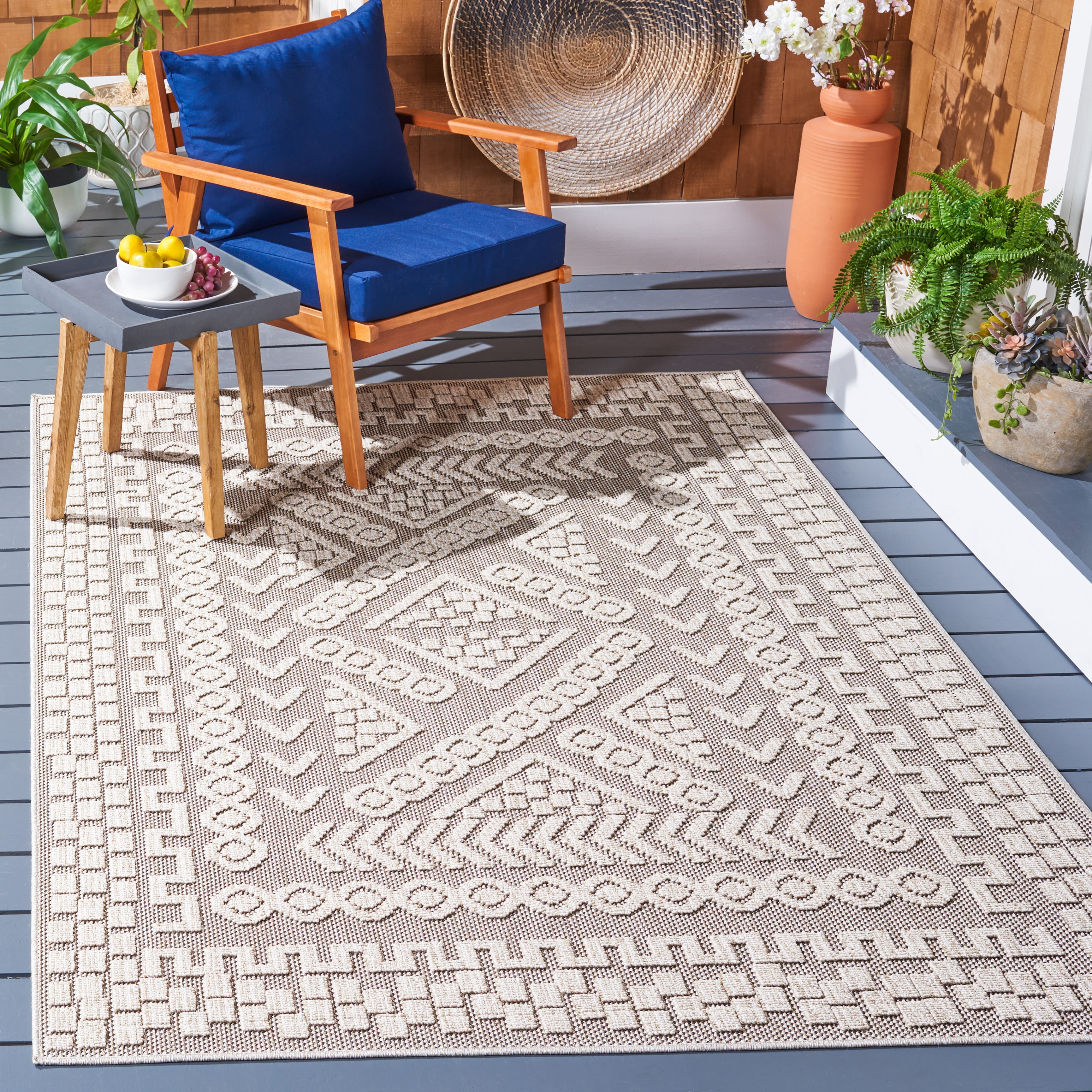 SAFAVIEH Global Hermite Bordered Indoor/Outdoor Area Rug, Beige/Light Beige, 4' x 6'