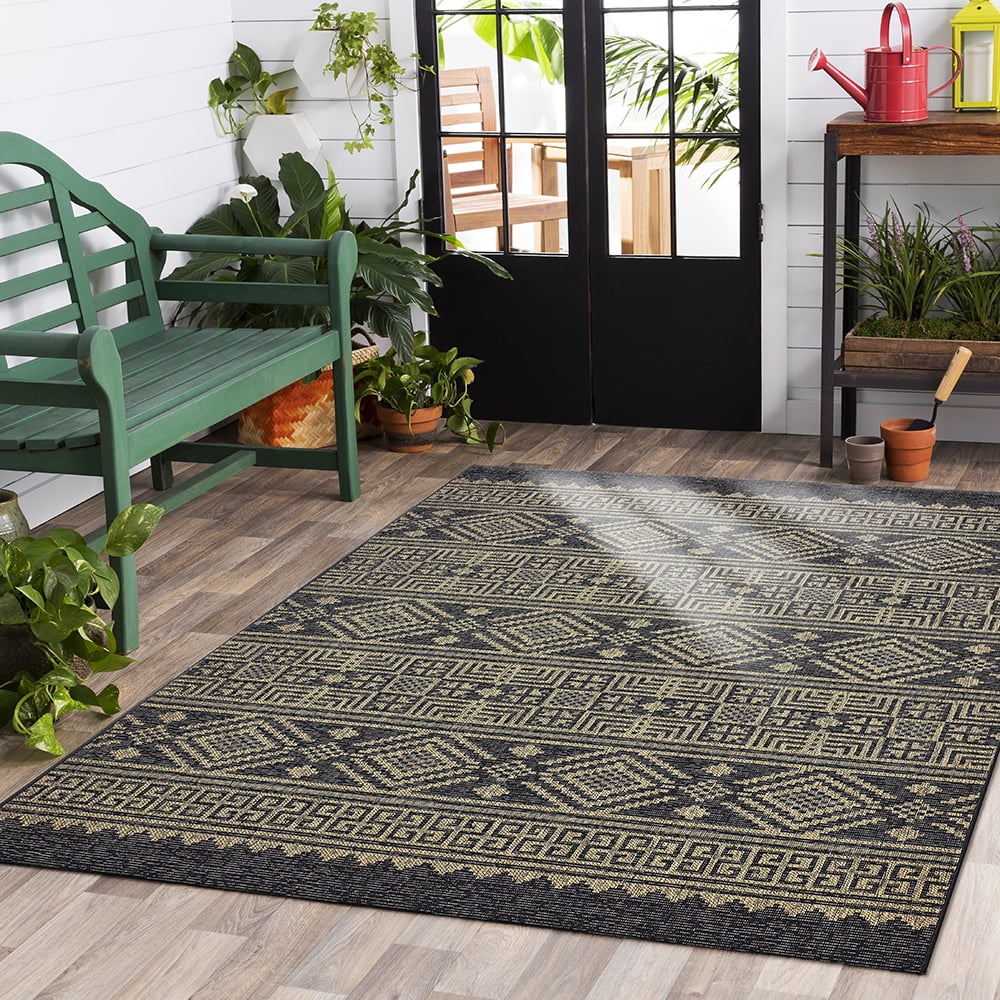 LR Home Victoria 5' x 8' Black/Tan Aztec Stripe Indoor/Outdoor Area Rug