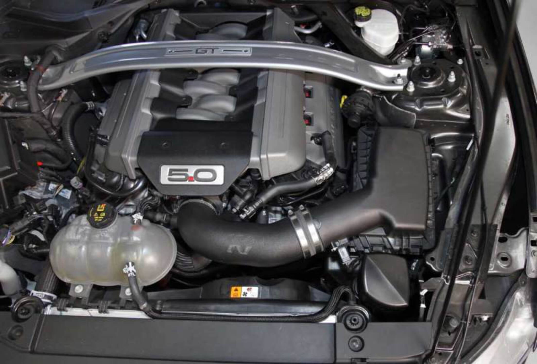 K&N Performance Cold Air Intake System: Easy Installation, Engineered to Maximize Airflow, Boost Horsepower & Torque, 57-2590
