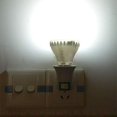 thumbnail image 4 of Lámpara LED E27 Tipo de enchufe macho Adaptador de enchufe de la UE Convertidor para portalámparas con botón de encendido/apagado (blanco), 4 of 5