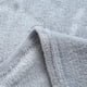 thumbnail image 5 of Manta de forro polar de color liso de 100x140cm, suave, de microfibra de poliéster, para cama, sofá, todas las estaciones, ligera, transpirable, ideal como regalo (gris plateado, 1 pieza). Rkxzt, 5 of 9