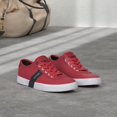 thumbnail image 2 of Zapatilla Tommy Hilfiger Pandora para hombre rojo/azul marino/mocha 604, 2 of 4