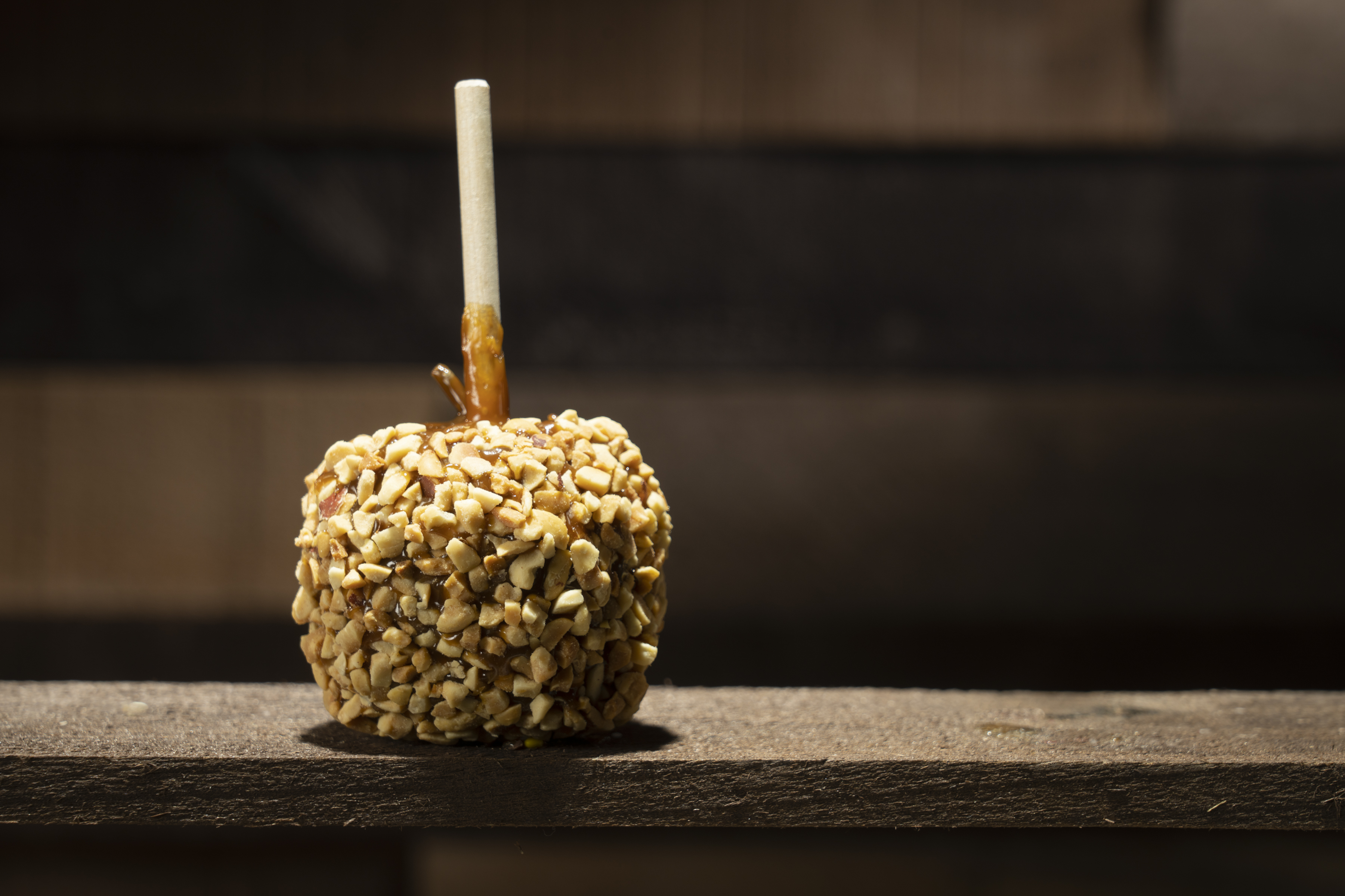 Fresh Caramel Apples with Nuts, 3 Pack