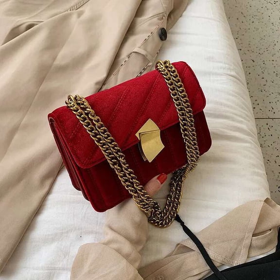 Stylish Vintage-Inspired Veet Tote with Trendy Chain for Ladies