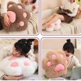 thumbnail image 2 of Almohada suave en forma de patita de gato - Cojín decorativo para sofá, oficina o auto (45 cm, color beige) - Regalo perfecto para amantes de los gatos, 2 of 6