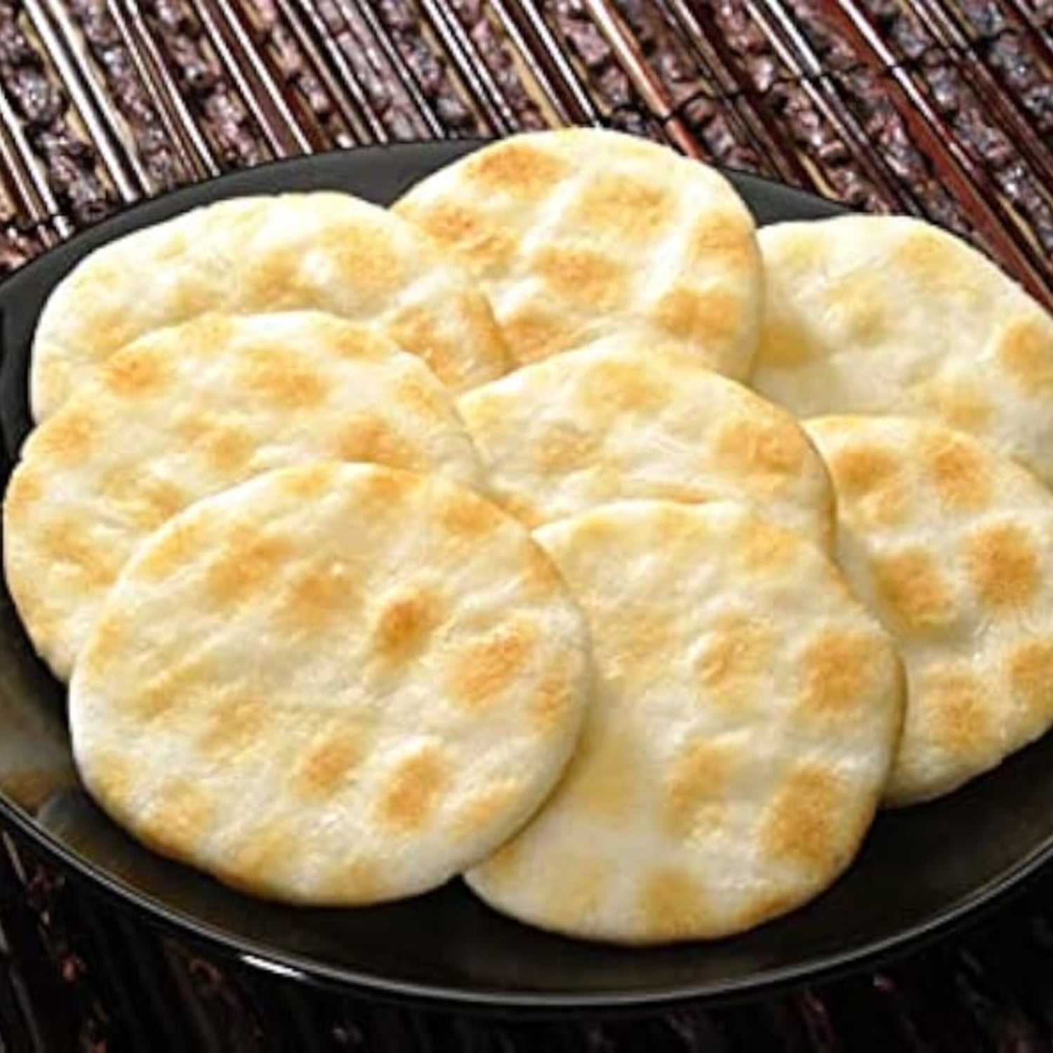 Kameda Seika Soft Salad Lightly Salted Rice Crackers 20 Pieces – Made in JAPAN - Tokyo Sakura Mall