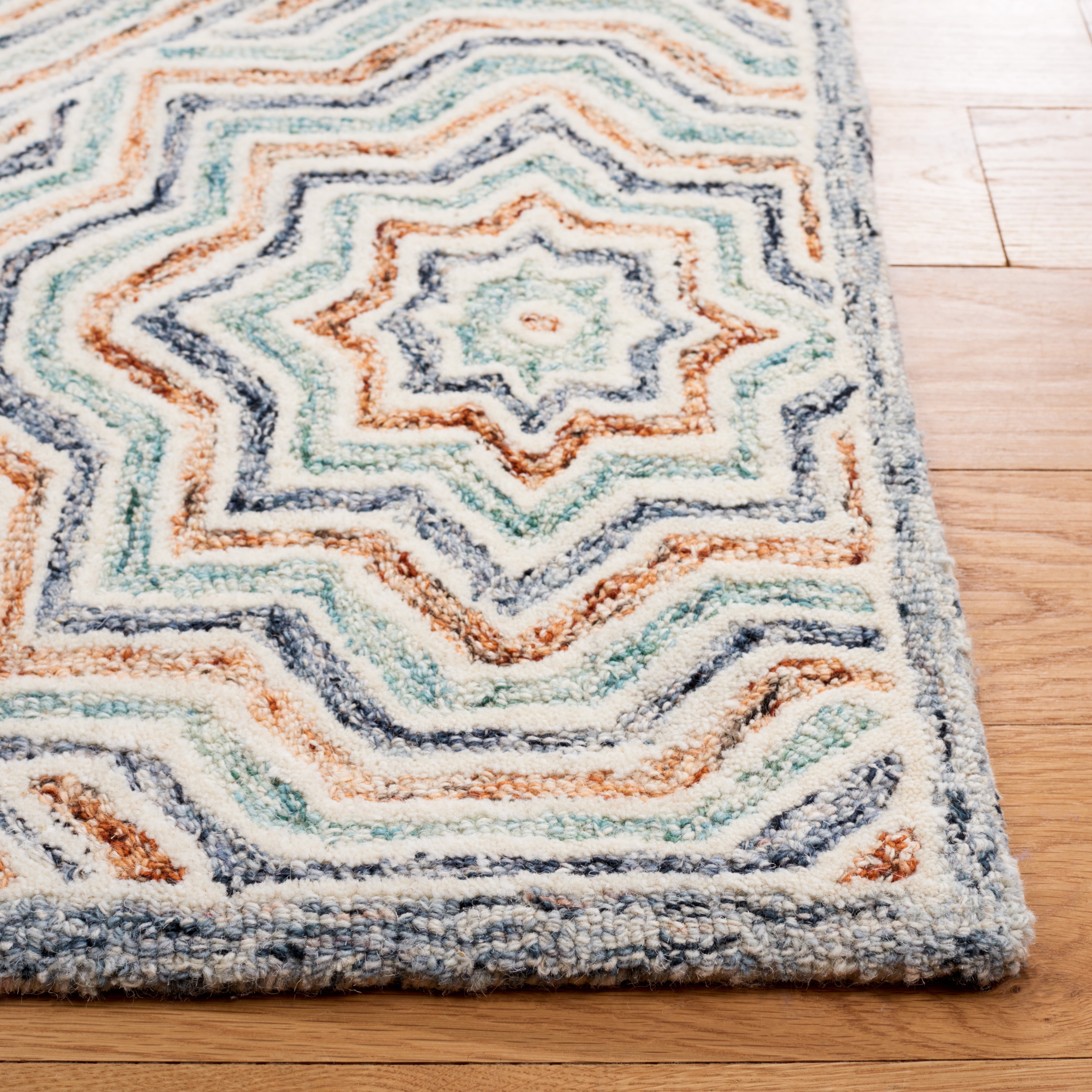 SAFAVIEH Capri Layla Geometric Wool Area Rug, Blue/Rust, 4' x 6'