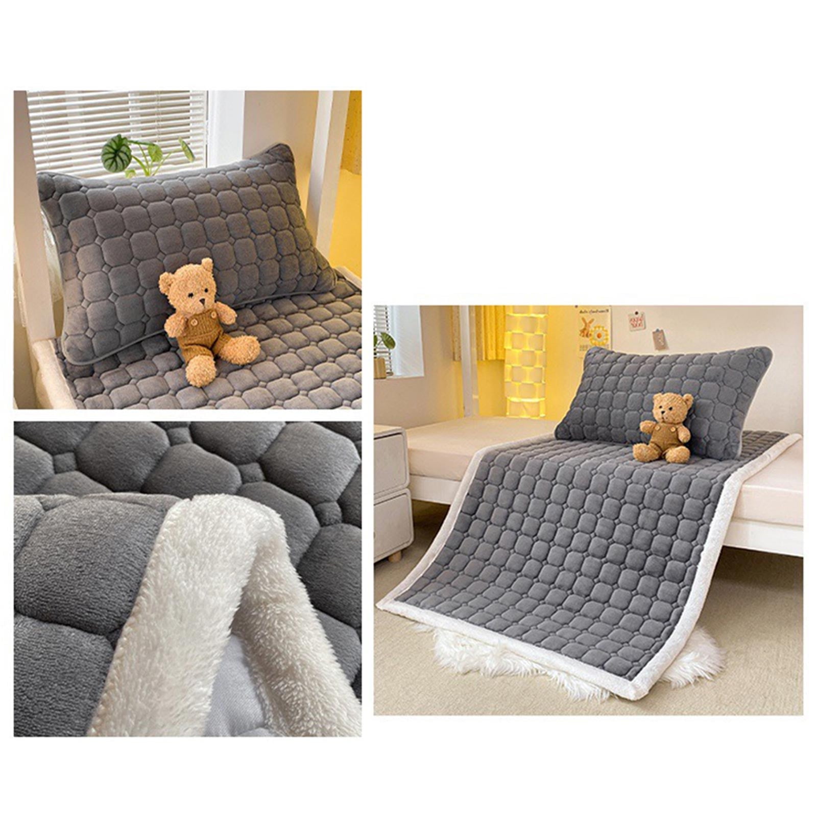 Tgbvmt Milk Velvet Mattress Pad Winter Antistatic 3-Layer Ergonomic Mattress Double Thickened Warm Mattress Pad for Student Dormitory Bunk Bed Single Size Floor Home Bedroom Sleep Rest Decor Favors