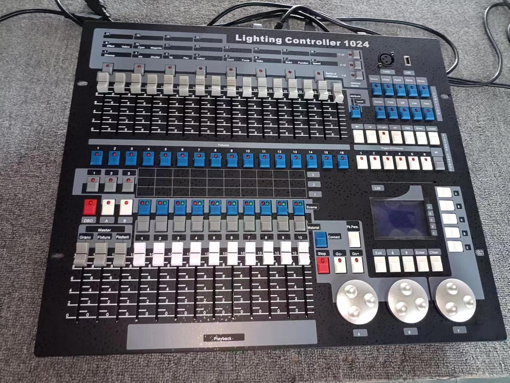 KingKong DJ Console 1024 Channels for Stage Lighting DMX Controller with Flight Case