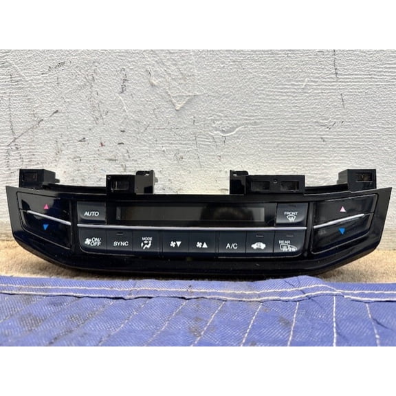 Pre-Owned 16 2016 Honda Accord Temperature Climate Control OEM - Verify Specific Vehicle Fitment In Description - (Good)