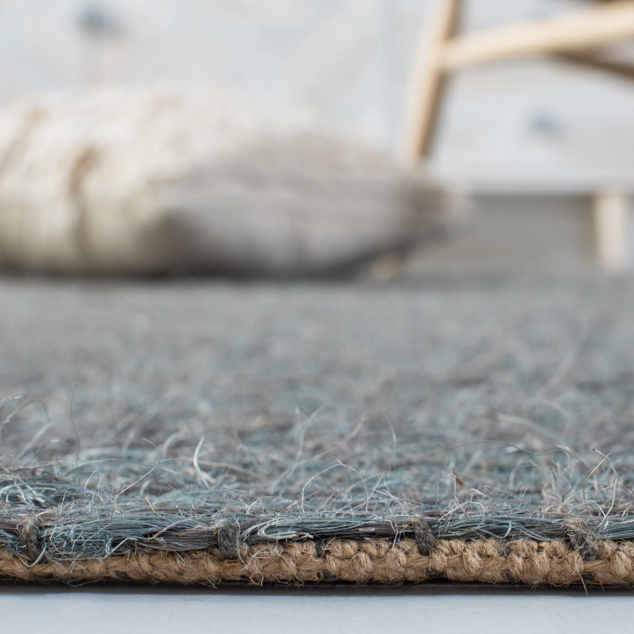 SAFAVIEH Natural Fiber Lars Braided Jute Area Rug, Teal, 3' x 5'