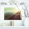 thumbnail image 1 of Promenade en bois au-dessus des eaux claires - Pont Impression sur toile, 1 of 3