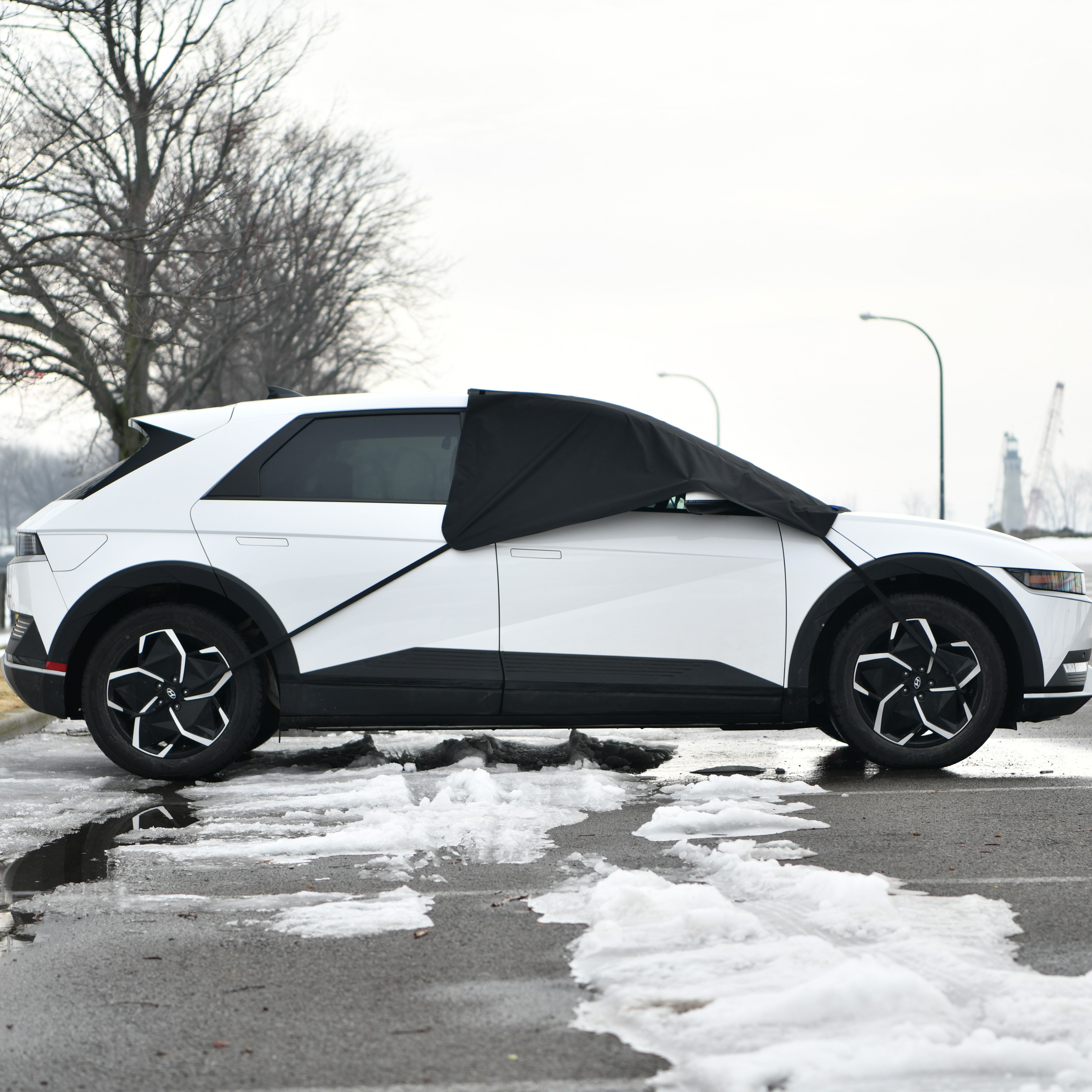 FrostGuard Summit Automotive Winter Windshield Cover, Blocks Ice, Frost, & Snow. Fits most cars, trucks & SUVs.