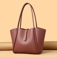 thumbnail image 5 of Bolso de mano de alta calidad 2024, nuevo bolso de mano de moda con alas atmosféricas para madres de mediana edad, bolso de hombro de gran capacidad para desplazamientos diarios, 5 of 5
