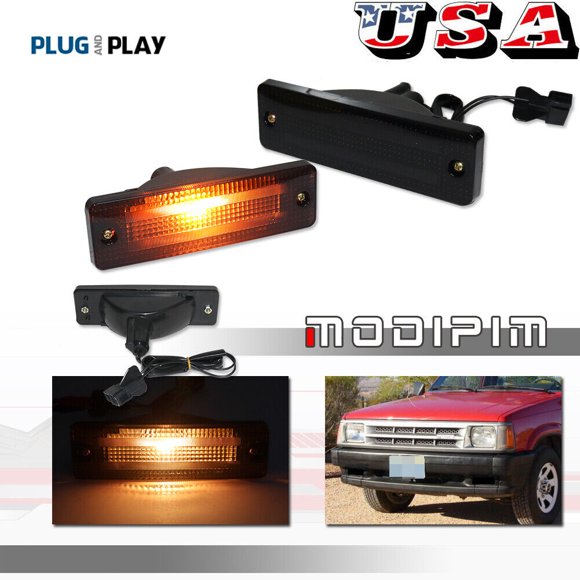 A pair of signal lights suitable for Ford Festiva, for Mazda 323 626&B2000/B2200/B2600 trucks-