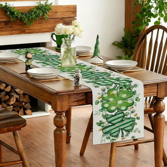 EGNMCR St Patricks Day Decorations, St. Patrick's Day Table Flag Green Clovers Patterns Heat Insulating And Prevention Of Pollution Linen Tablecloth Home Decoration Polyester tables runner