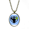thumbnail image 1 of Collier Variation Améliore la Force des Muscles Pendentif Chaîne Vintage Collection de Bijoux, 1 of 3