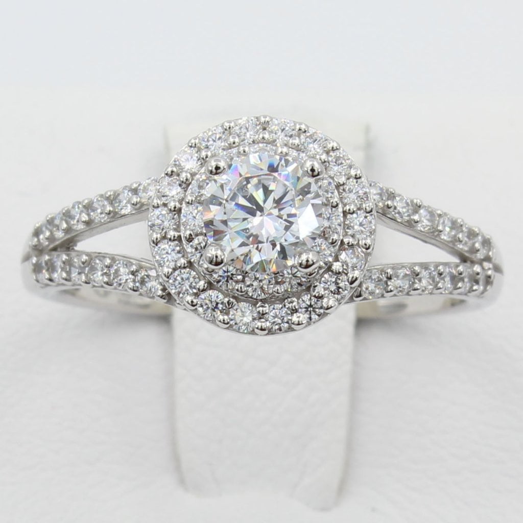 Sterling Silver Round Cut 2.5 Carat Simulated Diamond Wedding Engagement Solitaire Propose Ring