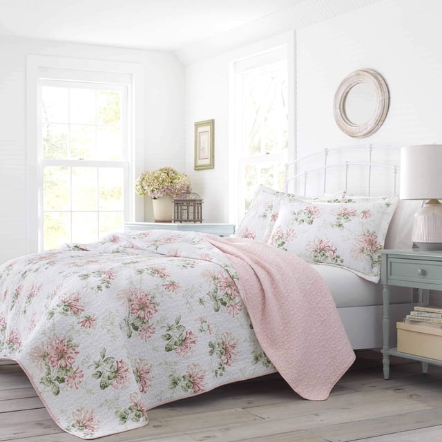 Laura Ashley - Juego de edredón tamaño queen, ropa de cama reversible de algodón con fundas a juego, decoración del hogar, ideal para todas las estaciones (Queen rosa madreselva)