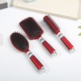 thumbnail image 1 of Juego de 3 cepillos de pelo para cabello rizado para mujeres – cepillo y peine de bambú húmedo o seco para hombres, cepillo desenredante de madera para cabello grueso reduce el encrespamiento en 3 piezas Rojo Verde, 1 of 4