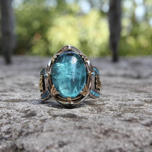 Unisex Two-Tone Carved Gemstone Alloy Ring: Geometric Design Statement Jewelry for Everyday Wear