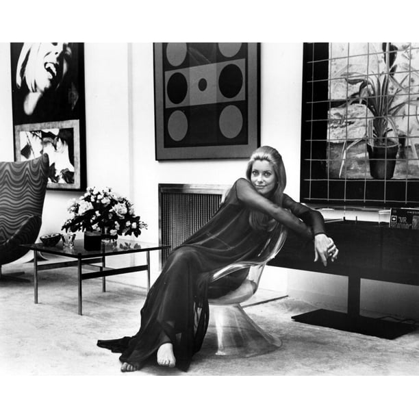 Catherine Deneuve On The Set Of The April Fools 1969 Poster Print Walmart Com Walmart Com