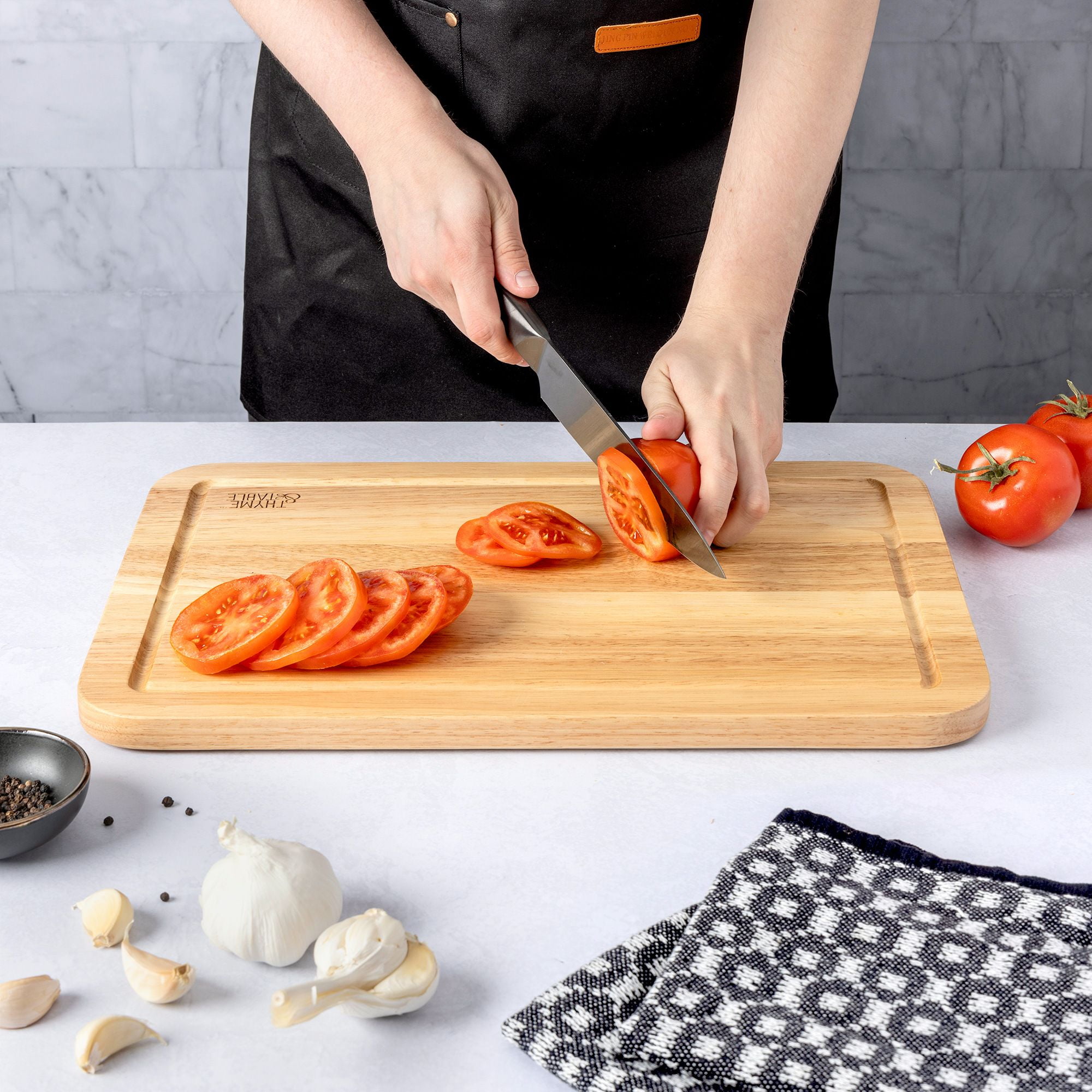 Thyme & Table Large 12" x18" Rubberwood Cutting Board with L-Shaped Anti-Slip Feet