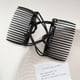 thumbnail image 1 of Negro Ajustable Magic Hair Clip Peines Elástico Doble Peine Pinza para el cabello Sin arrugas Horquillas para el cabello Diapositivas dobles Horquillas Peines Mujeres Peinado Peines mágicos para mujer, 1 of 5