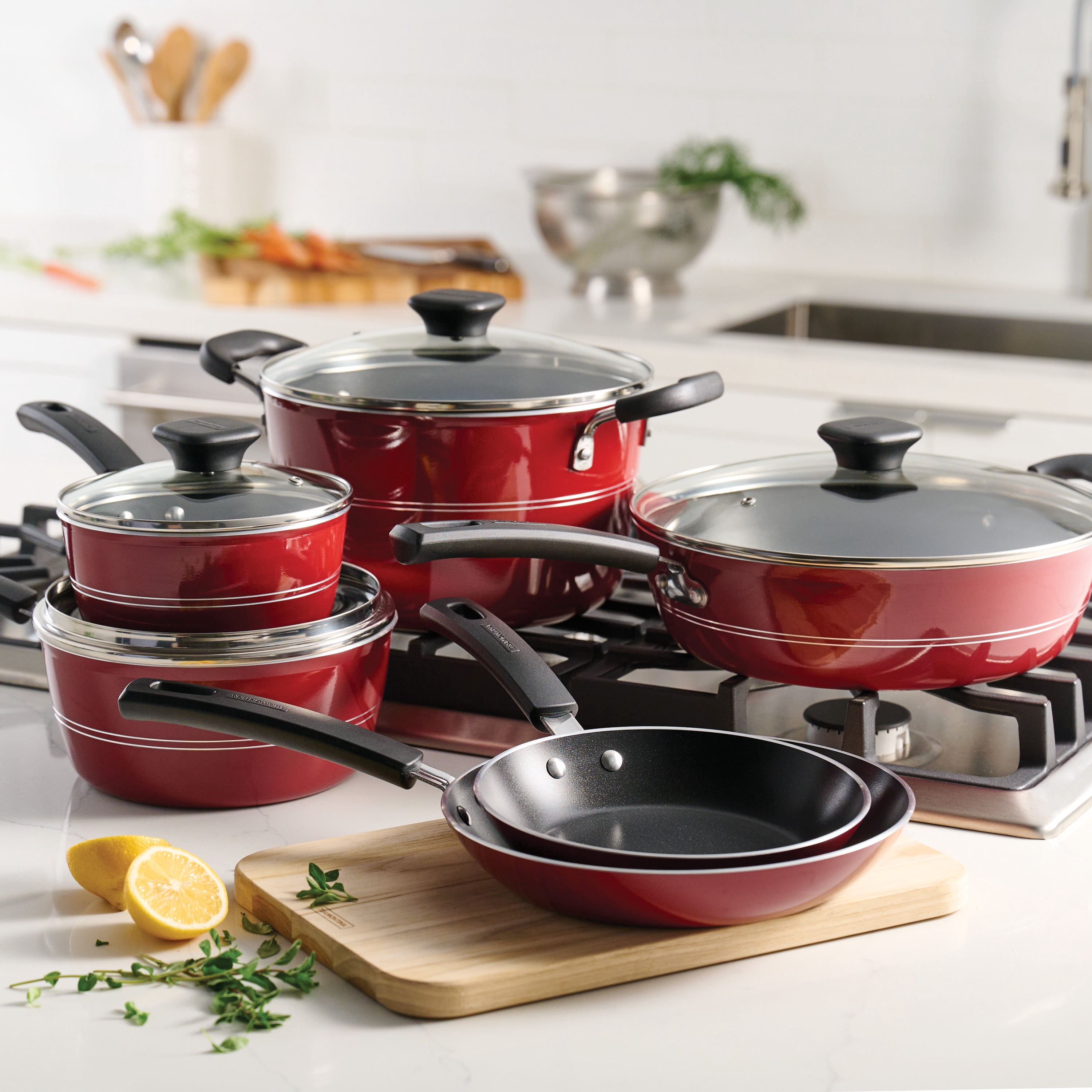 Tramontina Sicilia 10-Piece Non Stick Cookware Set with Glass Lids, Aluminum Nonstick Pots and Pans Kitchen Set (Raspberry)