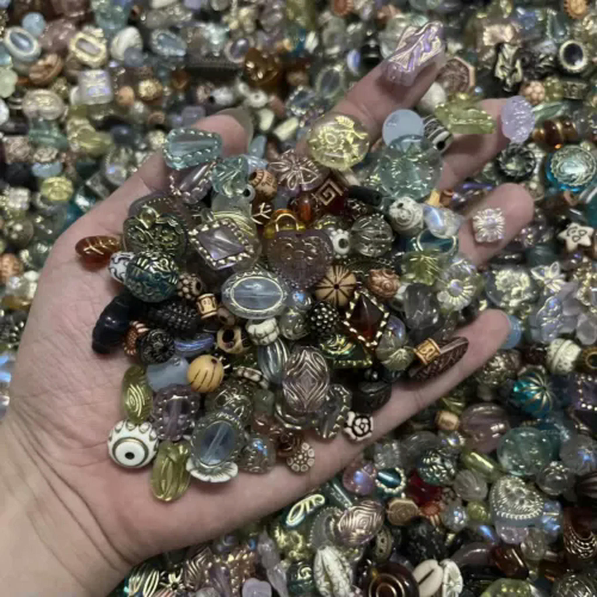 EOEMY Vintage Now Bulk Jewelry Bead Lot 130Pc All Brand New Untested 200+Mix And Match