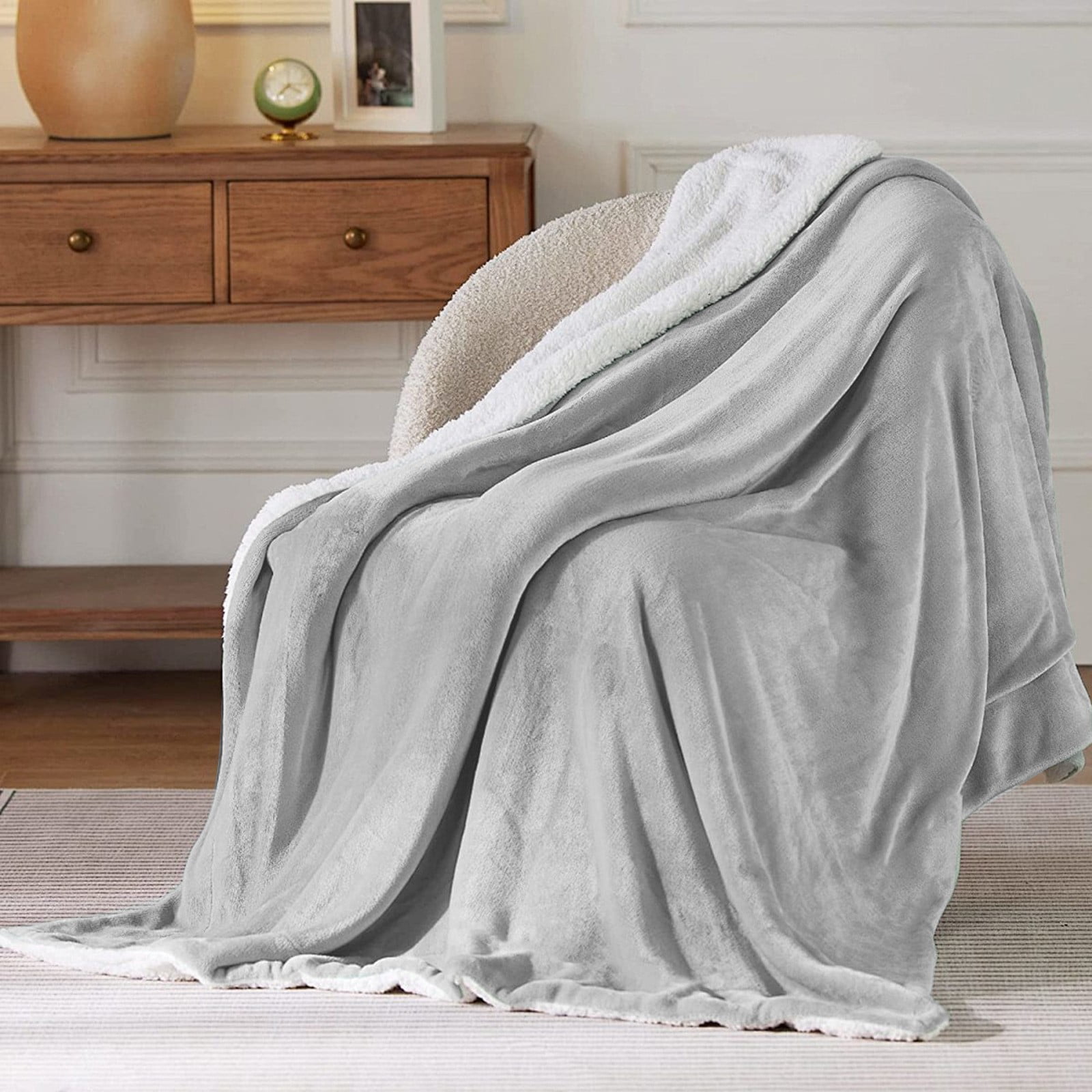 Pet Blanket, Sheepskin Blanket - Loetky Double Layer Blanket, Waterproof Flannel for Dog Cat Bed - 153*203Cm