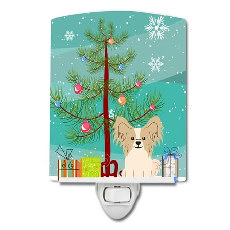 

Caroline s Treasures BB4202CNL Merry Christmas Tree Papillon Sable White Ceramic Night Light 6x4x3 multicolor