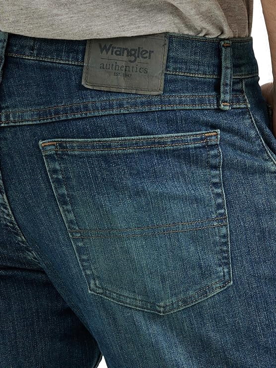 Wrangler Authentics Men's Classic Regular Fit 5-Pocket Jeans, Flex Denim