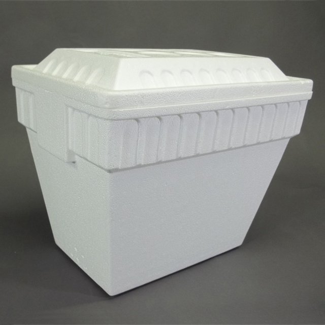 COOLER FOAM MOLDED HNDL 28QT