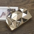 thumbnail image 4 of Bolso de mano para mujer de estilo coreano, caja de hierro con diamantes, bolso de comida, bolso de cadena irregular, bolso de comida de metal, 4 of 6