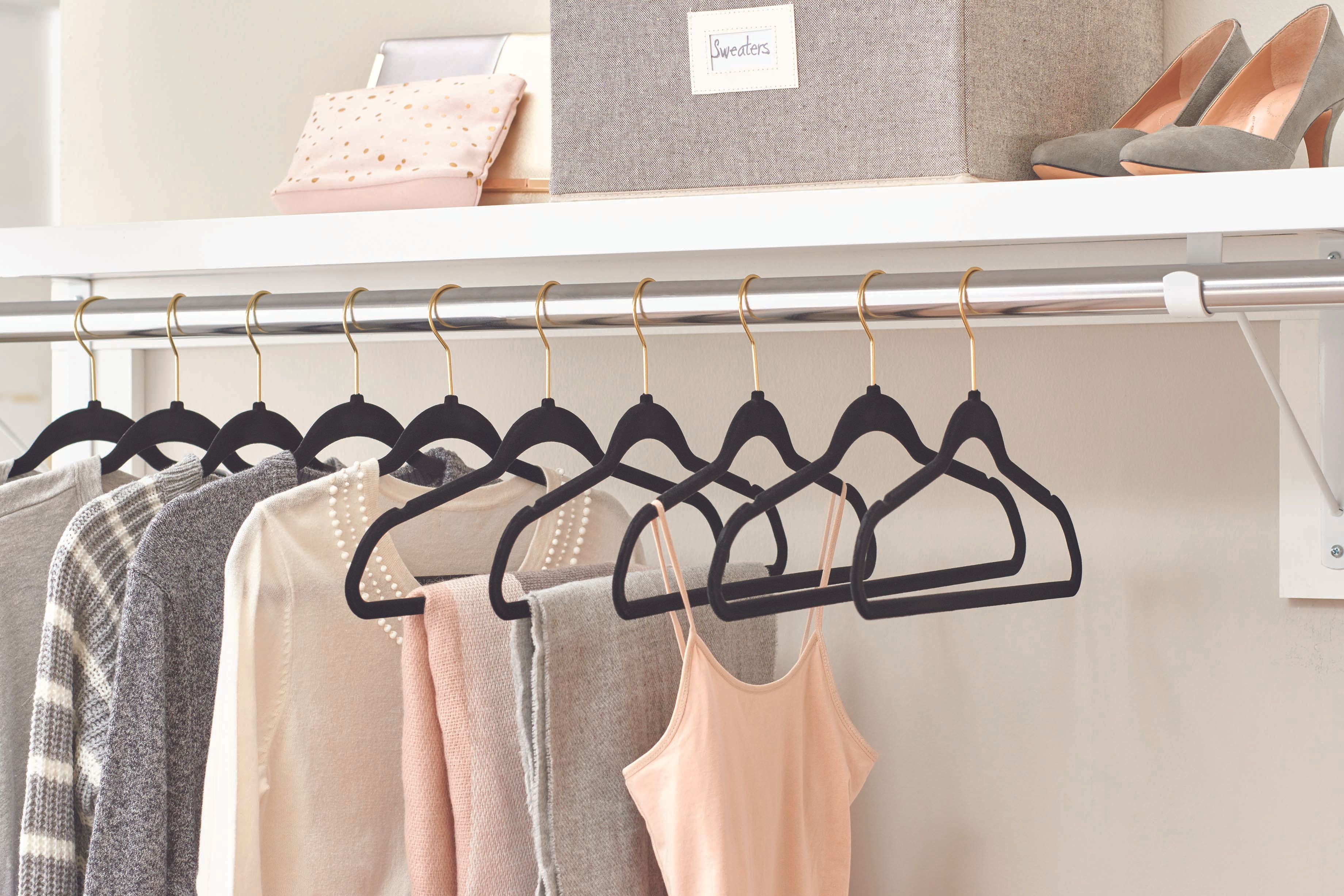 HomeHunch Velvet Hangers 50 Pack Non-Slip Closet Clothes Coat Hanger B –  Lebbro Industries