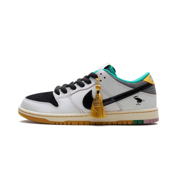 NIKE MENS SB Dunk Low "CSEF" HJ4132 100 from Stadium Goods