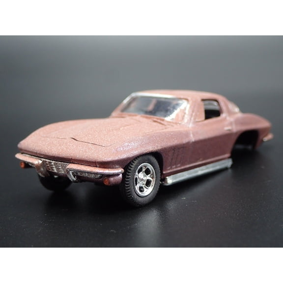 Open Box 1966 CHEVY CHEVROLET CORVETTE 427 CUSTOM BARN FIND 1:64 SCALE DIECAST MODEL CAR