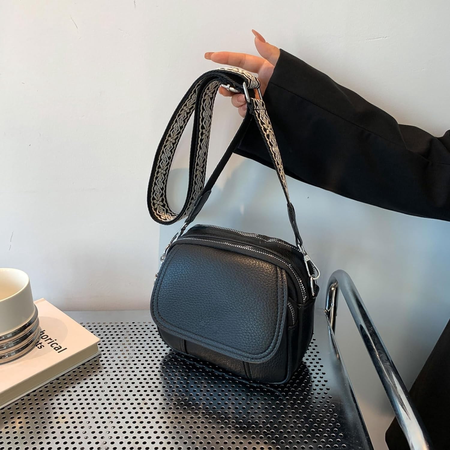 Crossbody Bags for Women,Small Crossbody Purse with Adjustable Shoulder Strap,Vegan Leather Small Handbags for Women