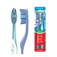 thumbnail image 1 of Cepillo Dental Colgate Triple Acción con Cerdas Pulidoras 2 pzas, 1 of 5