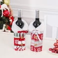 thumbnail image 2 of Juego de 2 fundas tejidas para botellas de vino con cuello de piel sintética para decoración de fiesta navideña, 2 of 5