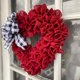 thumbnail image 3 of Guirnalda de corazón de amor de arpillera roja para el Día de San Valentín, lazo a cuadros de búfalo, accesorios de decoración del hogar, 3 of 5