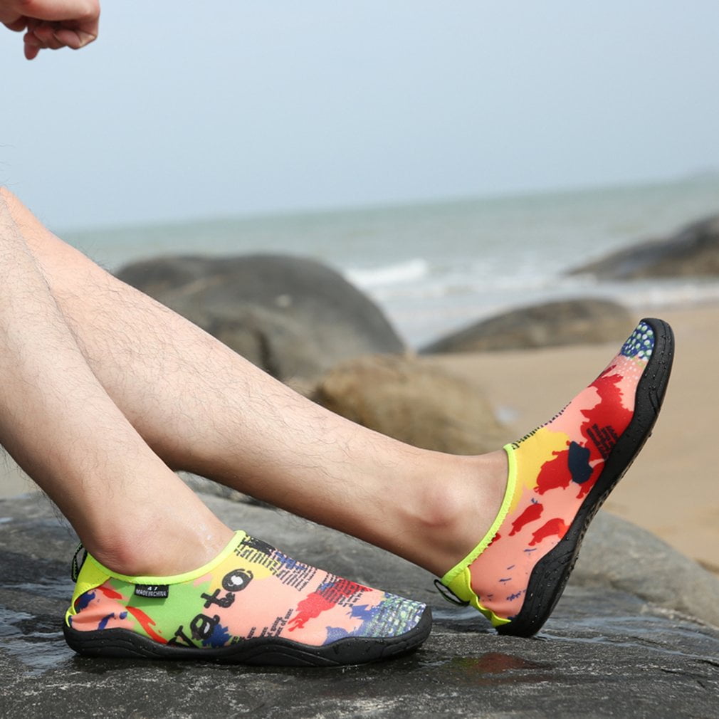 Water Shoes Aqua Socks Diving Wet Swimming Shoes Details about   Unisex Womens Mens Beach Shoes 