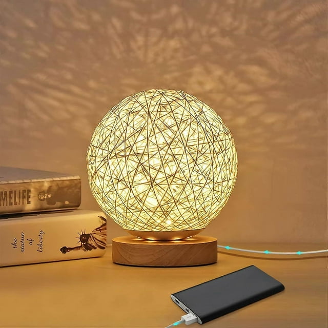 Rotin Lumire de Nuit, Lampe de table en bois avec abat-jour tiss la main, USB rechargeable, Lampe d'Ambiance de Chambre en Rotin et Bois pour chambre