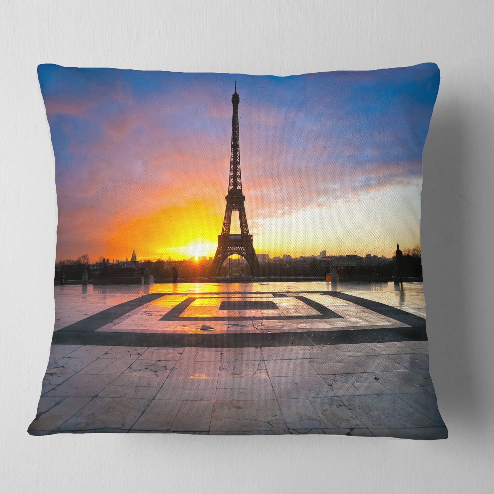 Designart Paris Eiffel Towerat Beautiful Sunrise - Landscape Photography Throw Pillow - 18x18