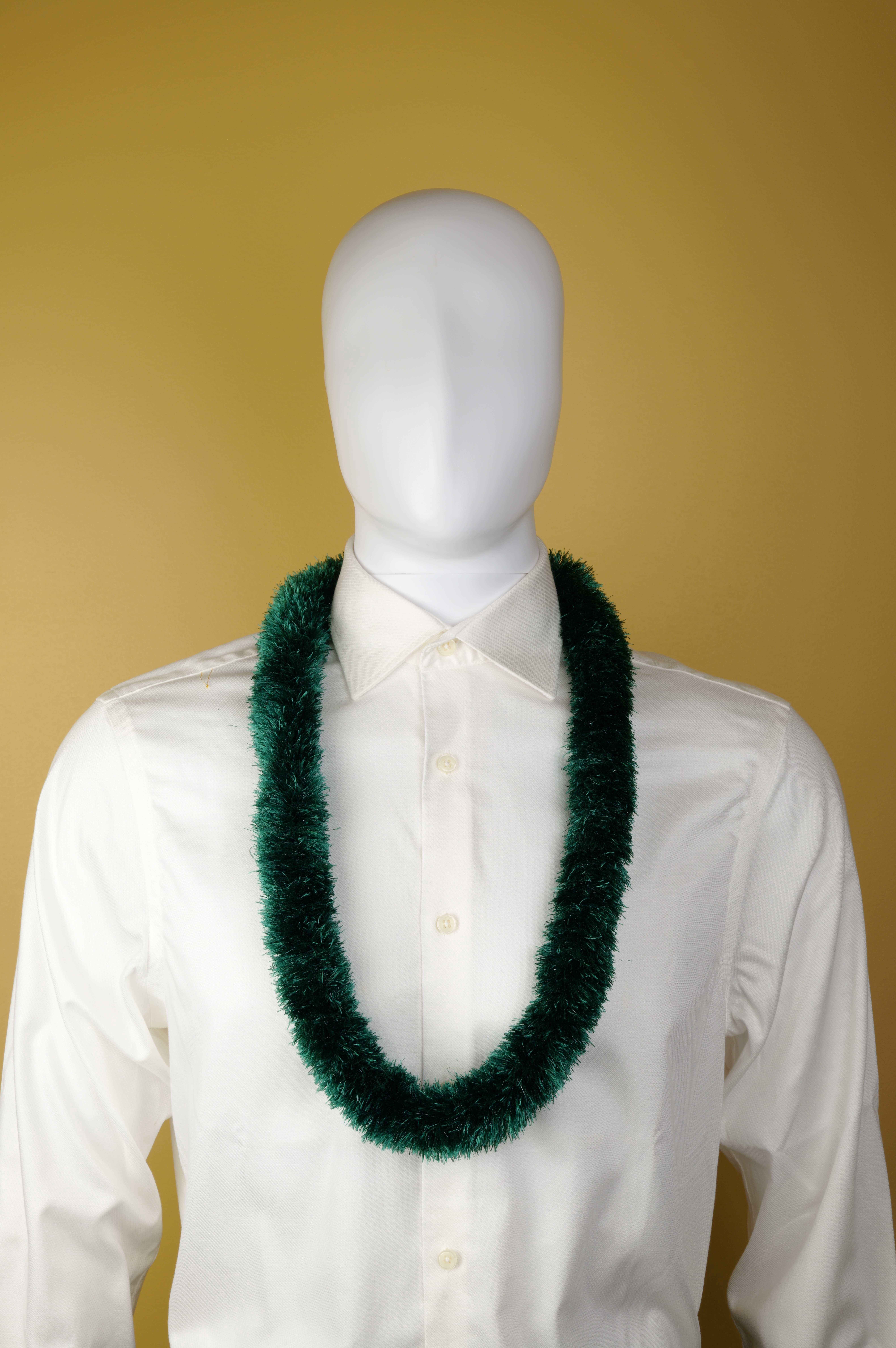 Funcraft Hunter Solid Yarn Lei, 1 Each