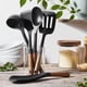 thumbnail image 2 of Juego de utensilios de cocina STAUB de silicona con mango de madera, 5 piezas, 2 of 4