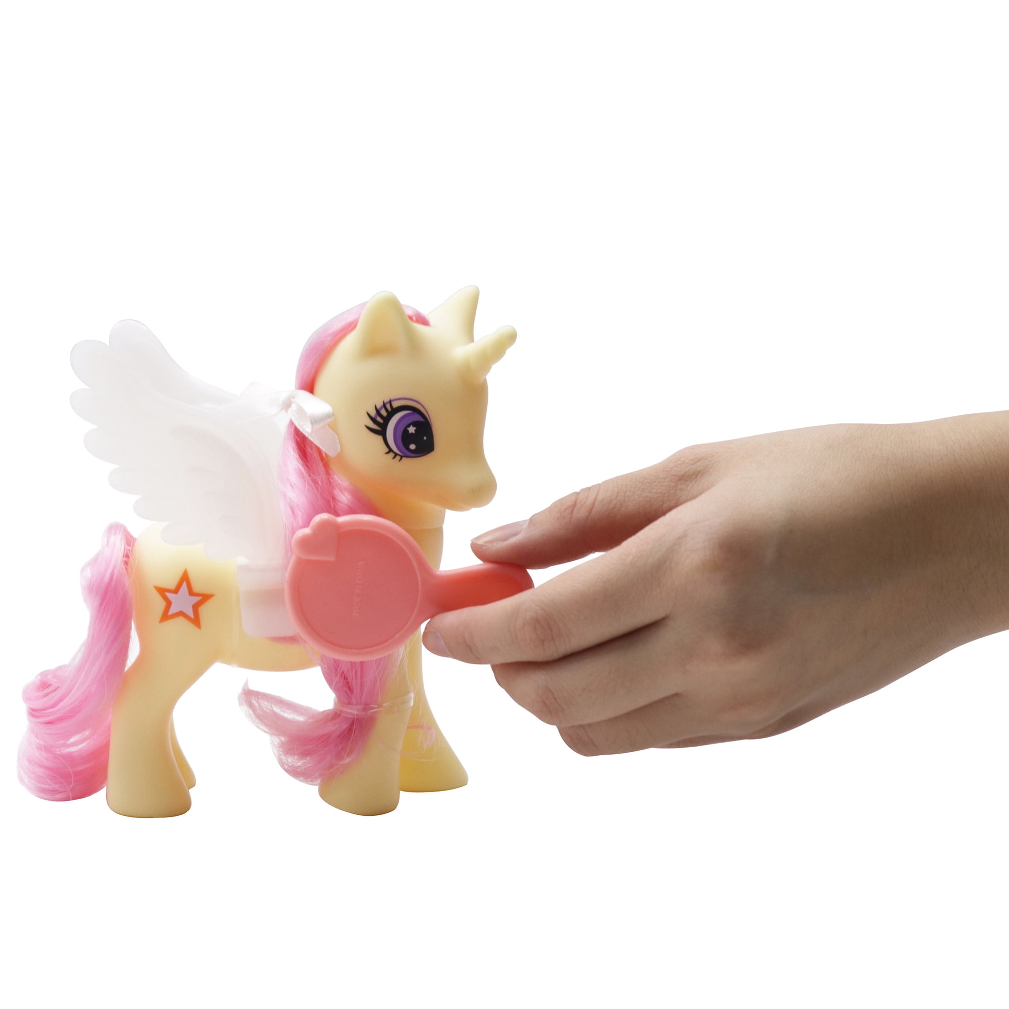 Wonder Unicorn: Pony Land - Unicorn Stable Playset - 3 Magical Figurines, Fenced Play Yard & Shelter, Feeding & Grooming Care Toy Accessories, Kids 3+