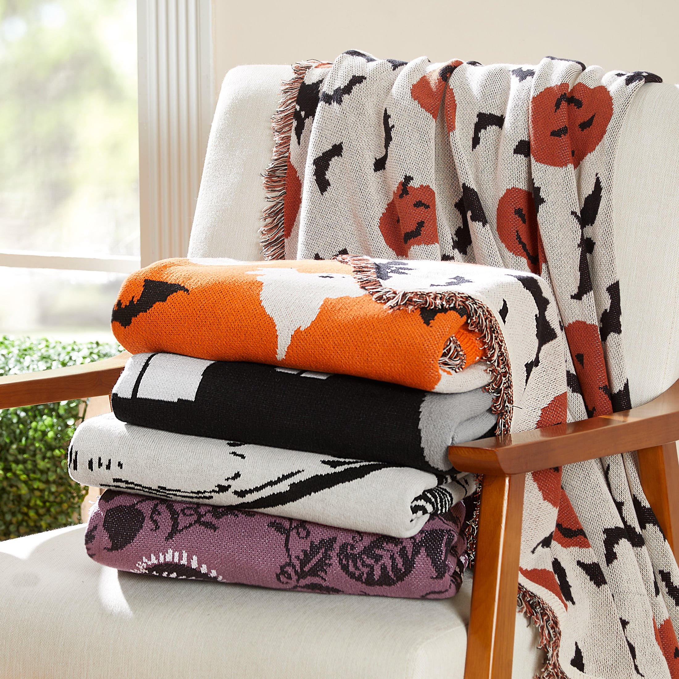 Way to Celebrate Halloween Soft Touch Multicolour Venus Flytrap Jacquard Knitted Tapestry Throw